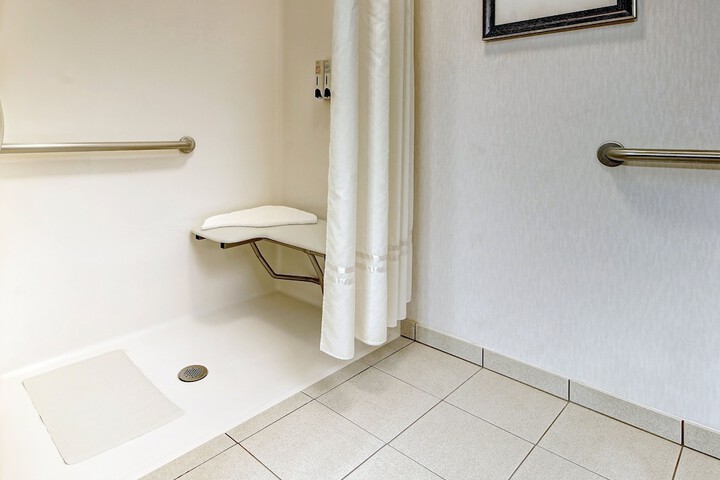 Phoenix Inn Suites - Albany