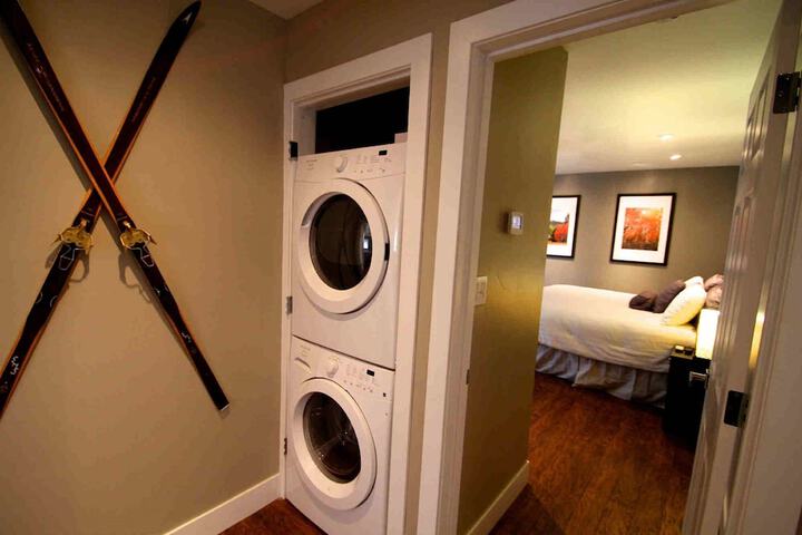 Room 72 of 245