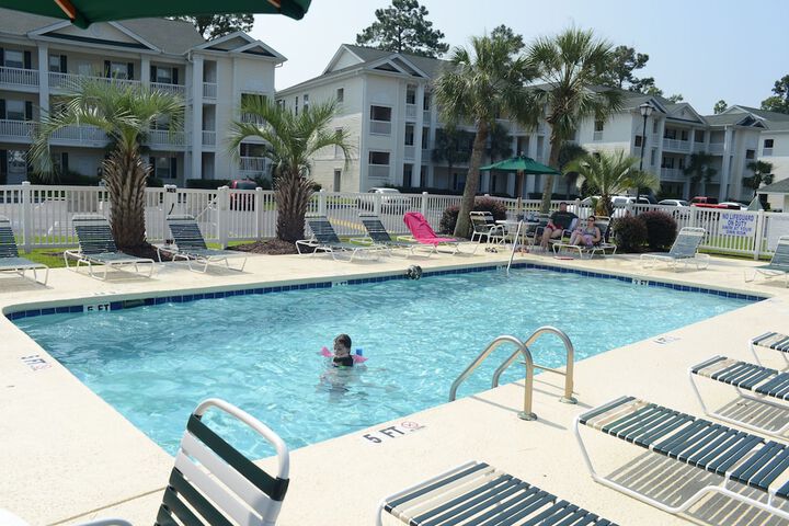 Pool 24 of 102
