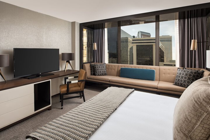 Omni Charlotte Hotel