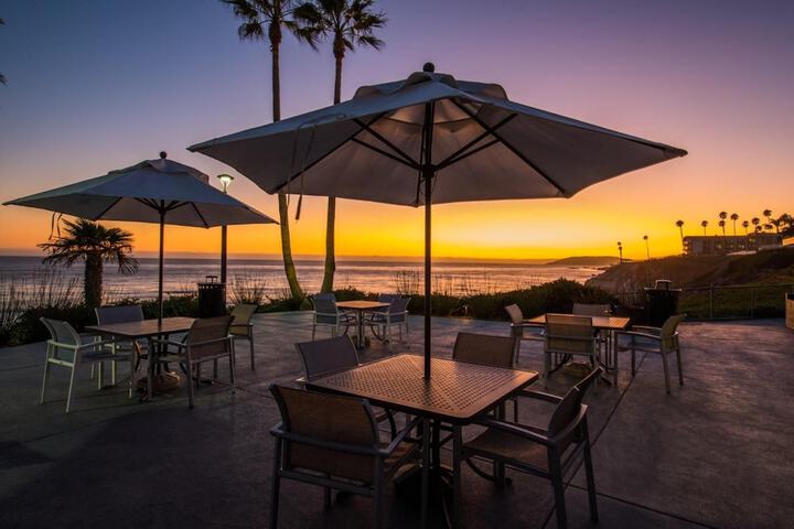 SeaCrest OceanFront Hotel