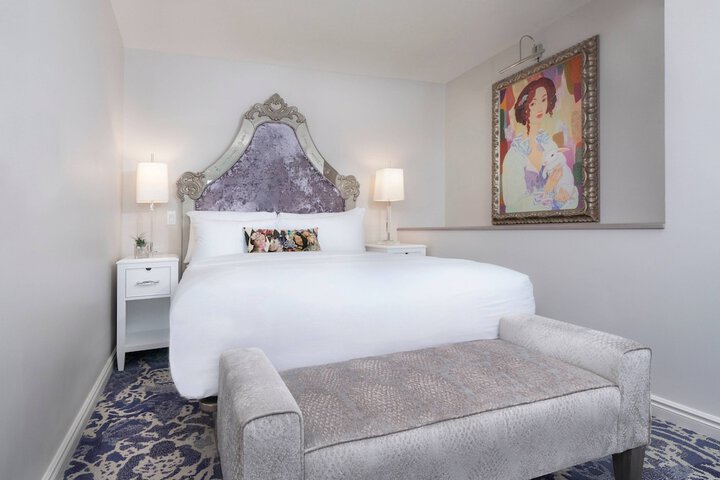 Room 34 of 172