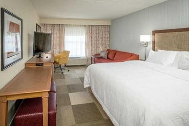 Room 38 of 68