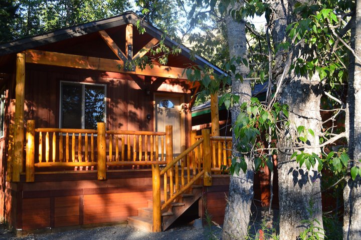 Summit Lake Lodge