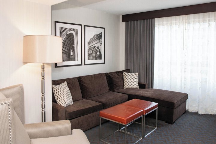 Room 33 of 110
