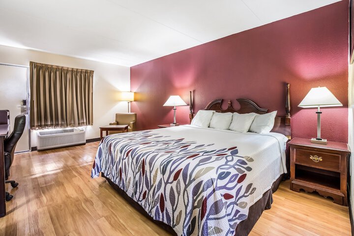 Room 18 of 30