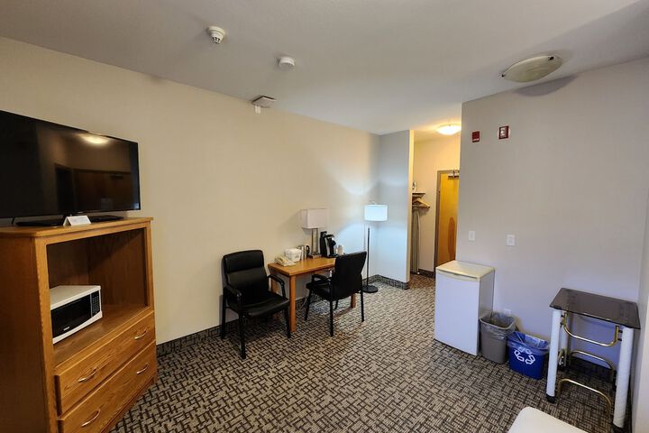 Room 28 of 59