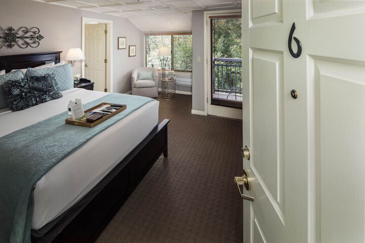 Room 16 of 73