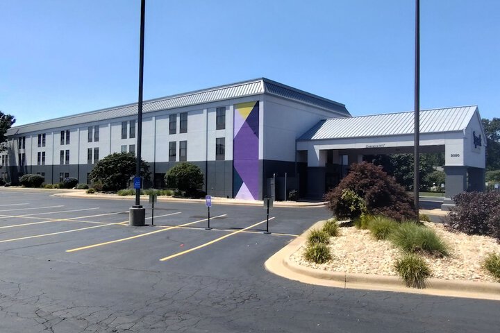 Spark by Hilton Stevensville