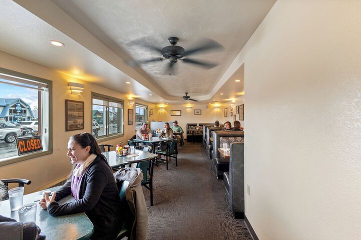 Breeze Inn