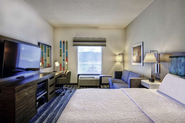 Room 26 of 35
