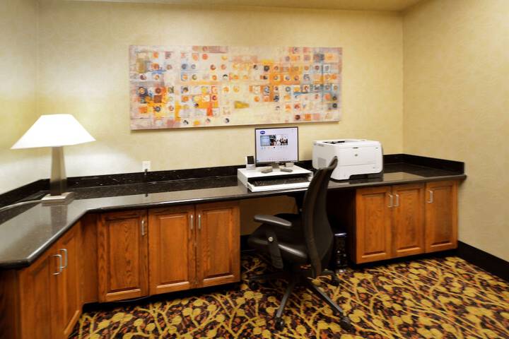Business Center 65 of 65