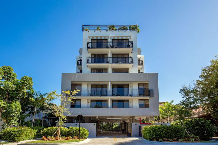Bay Breeze Premium Apartments by Eskape Collection