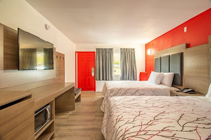 Room 15 of 27