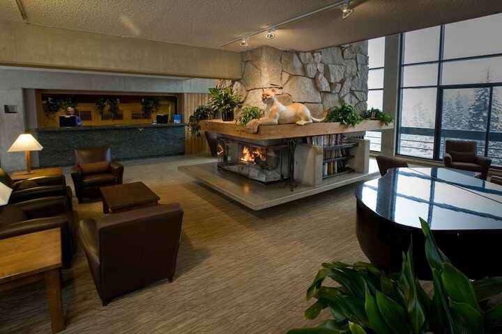 Hotel Interior 11 of 32