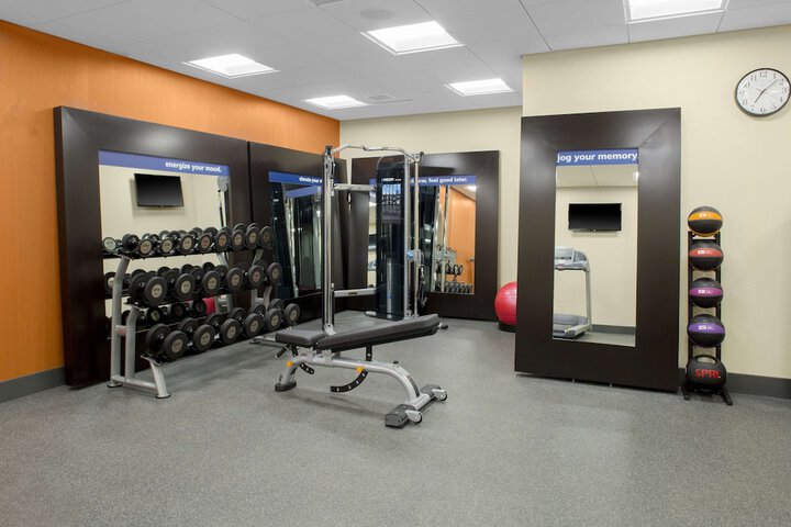Hampton Inn and Suites Manchester