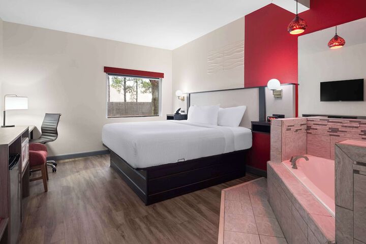 Room 13 of 22
