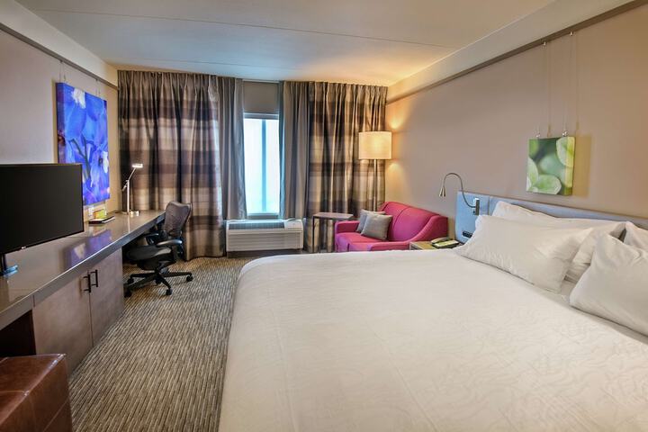 Room 14 of 33