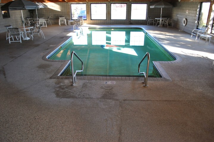 AmericInn by Wyndham Hotel and Suites Long Lake