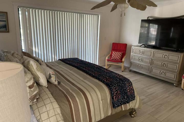 LUX VILLAs on beautiful Palmer Ranch