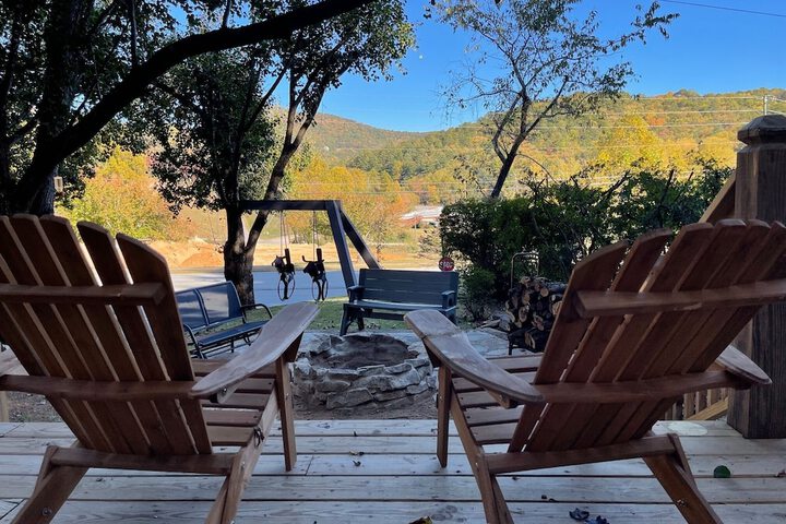 Mountain Aire Cottages Inn & Glamping