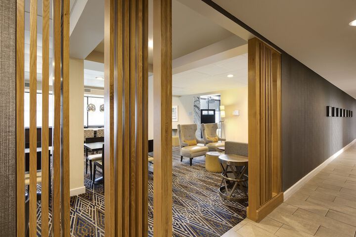 Hotel Interior 11 of 33