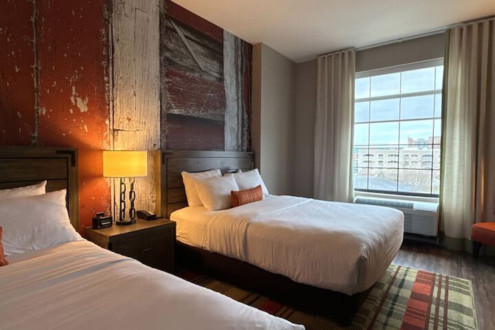 Hotel Indigo Traverse City by IHG