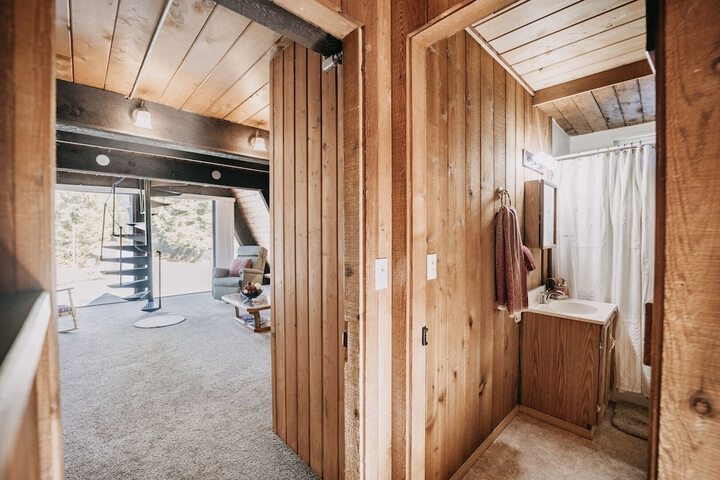 05mbh - Economical - Wifi - Pets Ok - F / p - D/w - Sleeps 2 1 Bedroom Apts by RedAwning