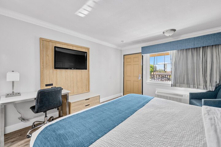Room 19 of 36