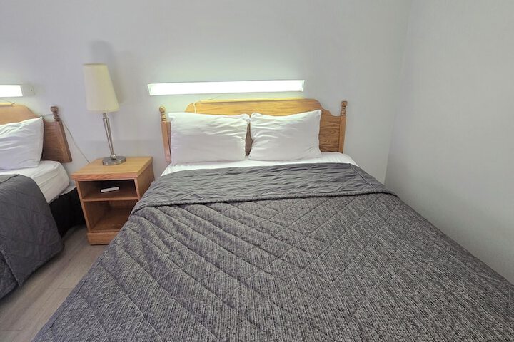 Camelot Court Motel