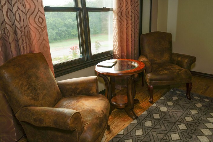 Hidden Meadows B & B