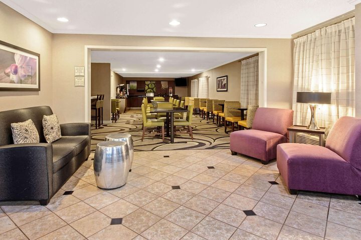 Hotel Interior 6 of 28