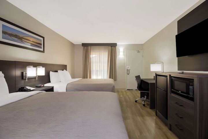 Room 21 of 31