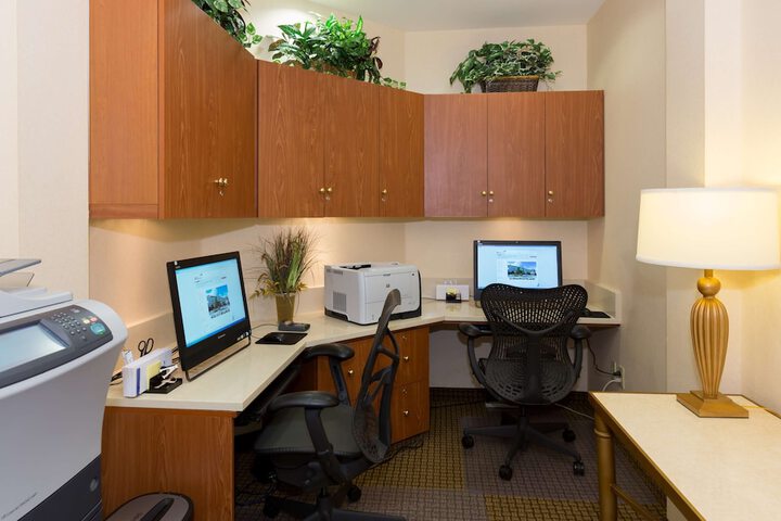 Business Center 30 of 30