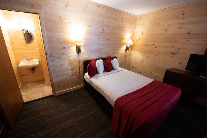 Room 15 of 17