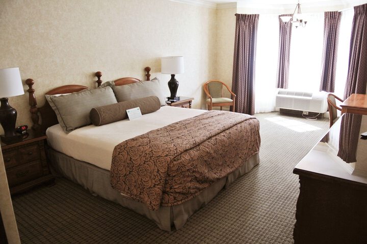Room 36 of 41