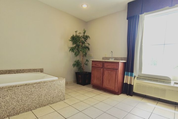 Days Inn & Suites by Wyndham Thibodaux