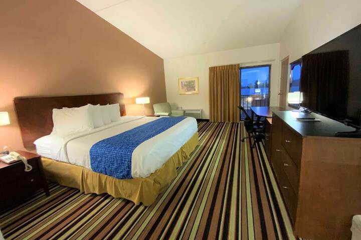 Room 32 of 39