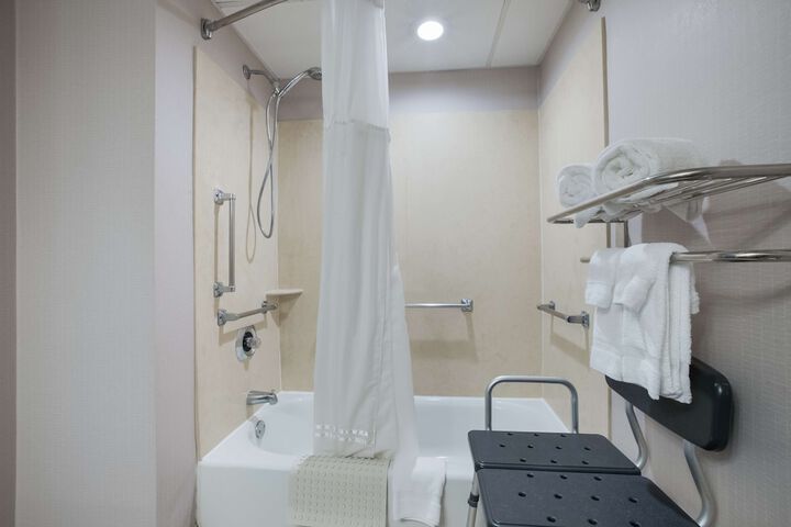 Room 20 of 49