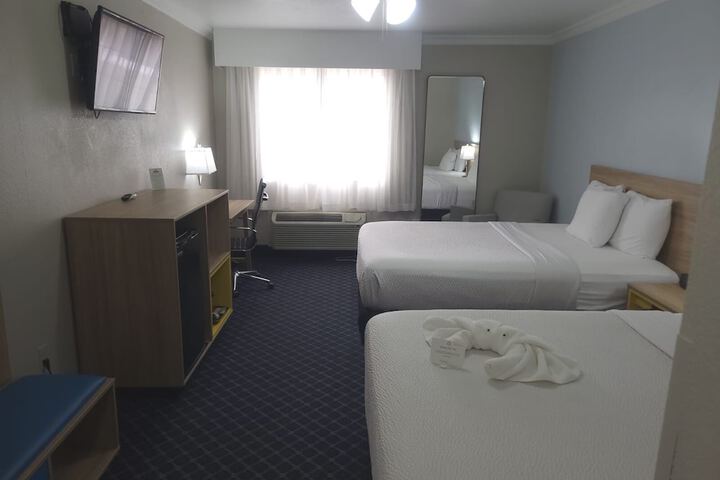 Room 22 of 35
