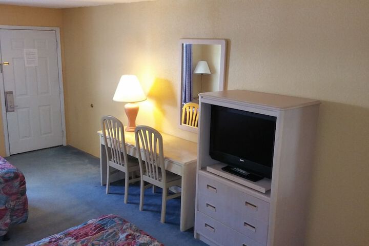 Room 21 of 46