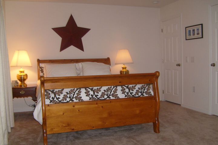Room 10 of 27