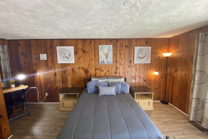 Room 8 of 22