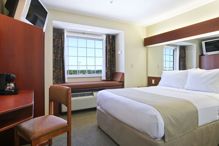 Microtel Inn & Suites by Wyndham Hattiesburg