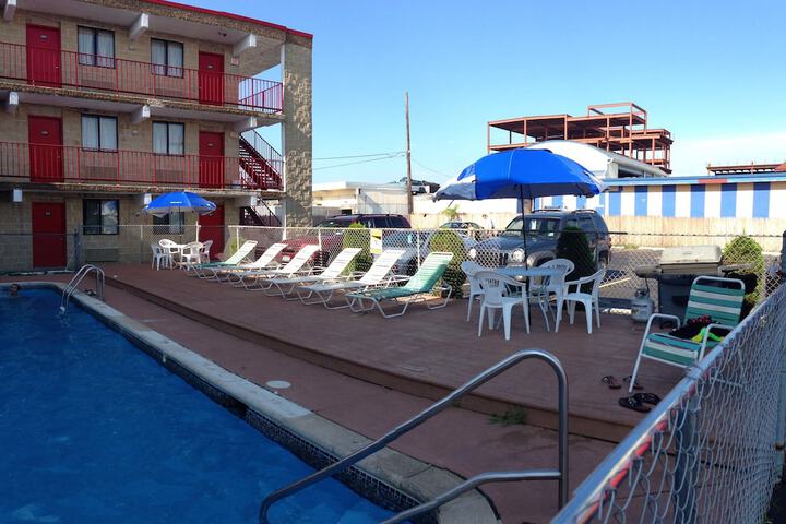 Pool 4 of 39