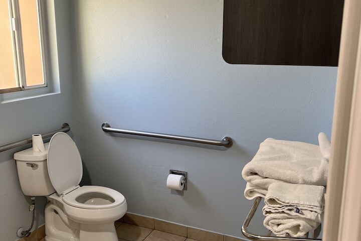Room 12 of 20