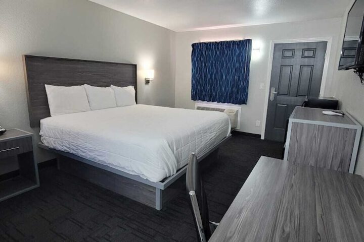 Green Country Inn
