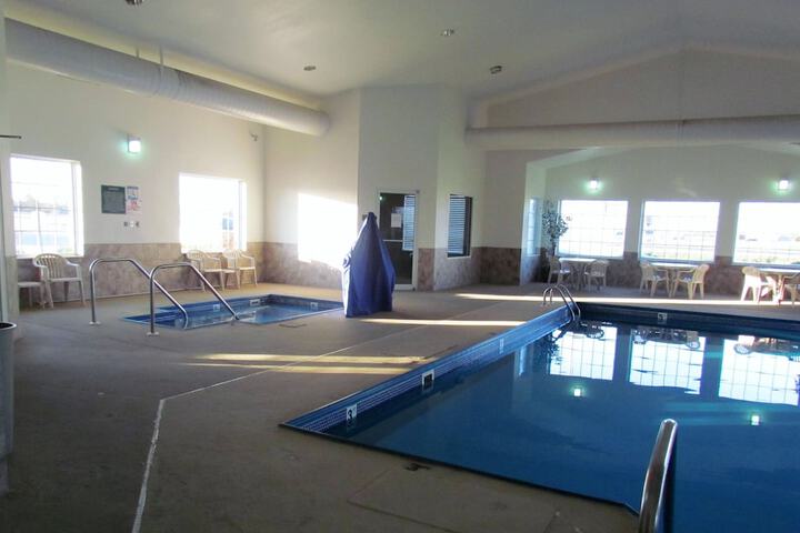 Pool 6 of 75