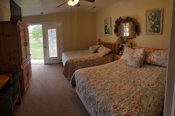 Room 13 of 22
