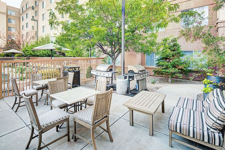 Terrace/Patio 23 of 24